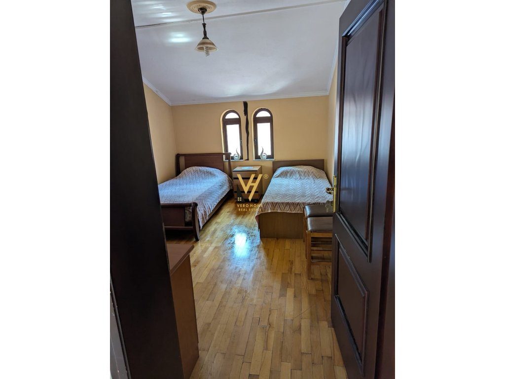SHITET VILE 3-KATSHE TE RR.ROBERT NACI, BLVD I RI 515.000 EURO 4