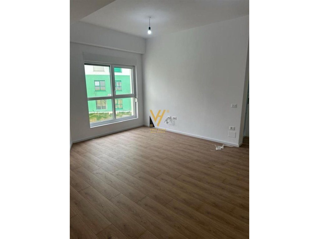 JEPET APARTAMENT 1+1+BLK ME QIRA REZIDENCA KAIMI 400 EURO
