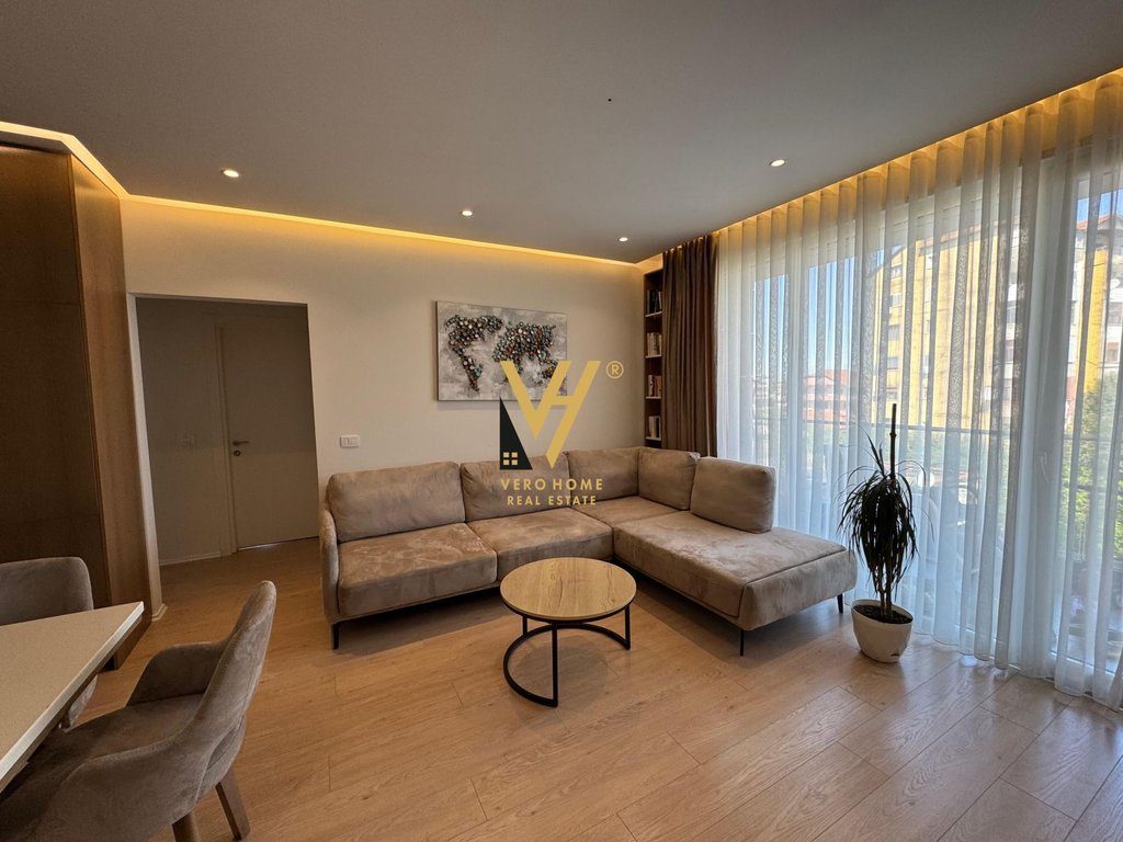 SHITET APARTAMENT 2+1+2+BLK TE FIORI DI BOSCO 260.000 EURO