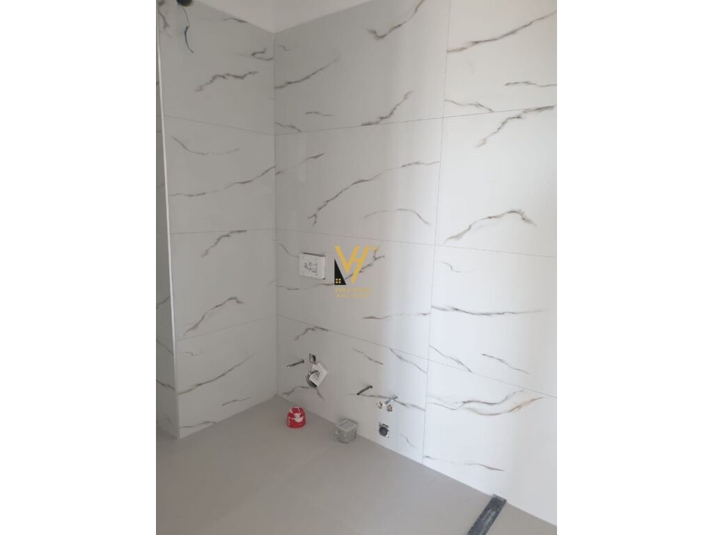 Shitet Apartament 2+1+ballkon te Mali i Robit 78 m2 3