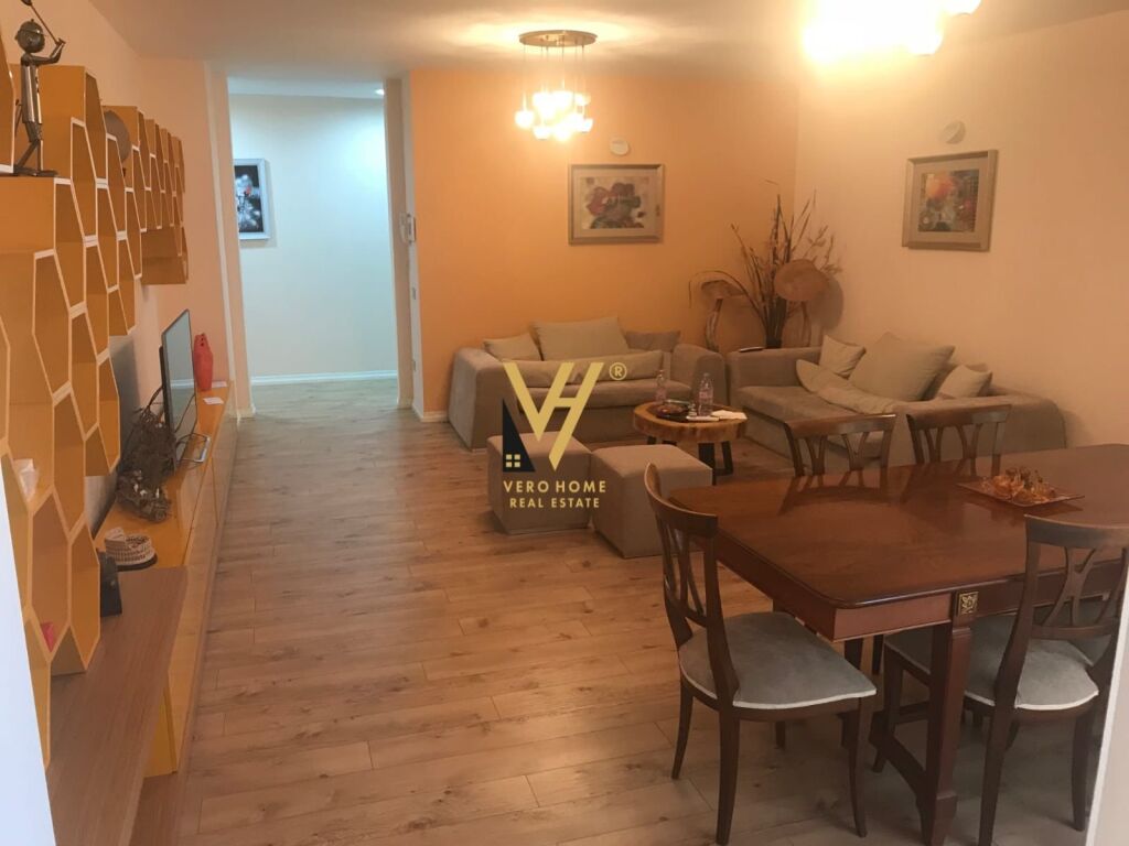Shitet apartament 2+1+2 te Rruga Ibrahim Rugova, Bllok 155 m2 3