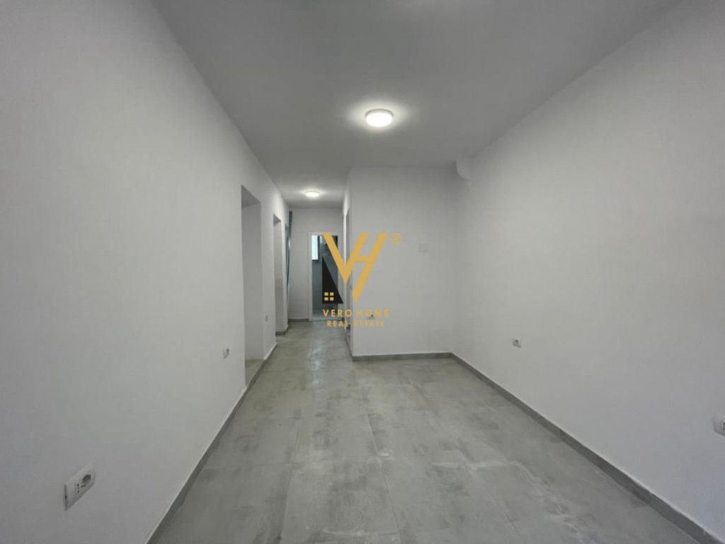 SHITET AMBIENT 69 M2 TE LULISHTJA, ISH EKSPOZITA 35.000.000 LEKE 2