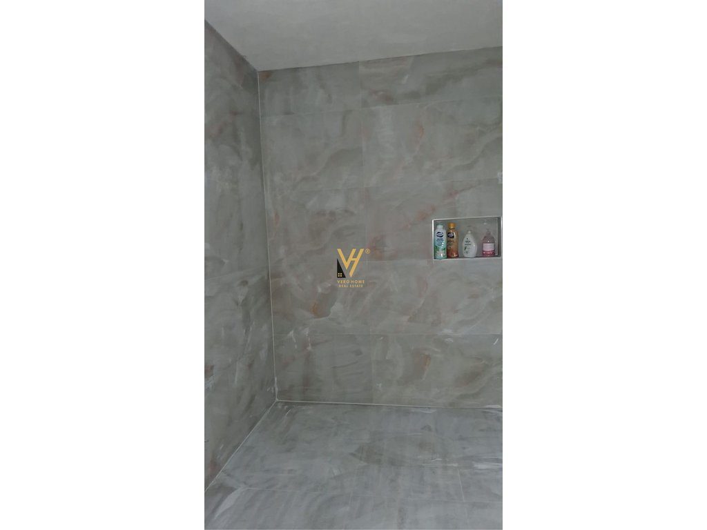 JEPET GARSONIERE 25 M2 ME QERA NE QENDER 50.000 LEKE 3