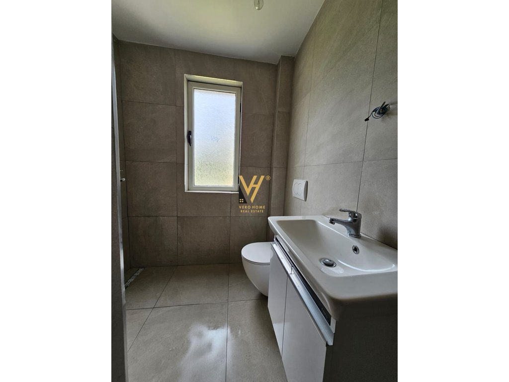 SHITET APARTAMENT 1+1 NE QENDER 130.000 EURO 4