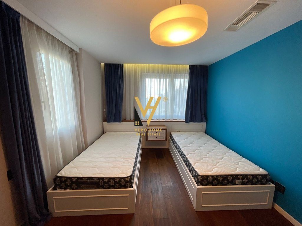 JEPET APARTAMENT 3+1+2+DY POSTA PARKIMI ME QERA TE KOPSHTI BOTANIK 1.500 EURO 4