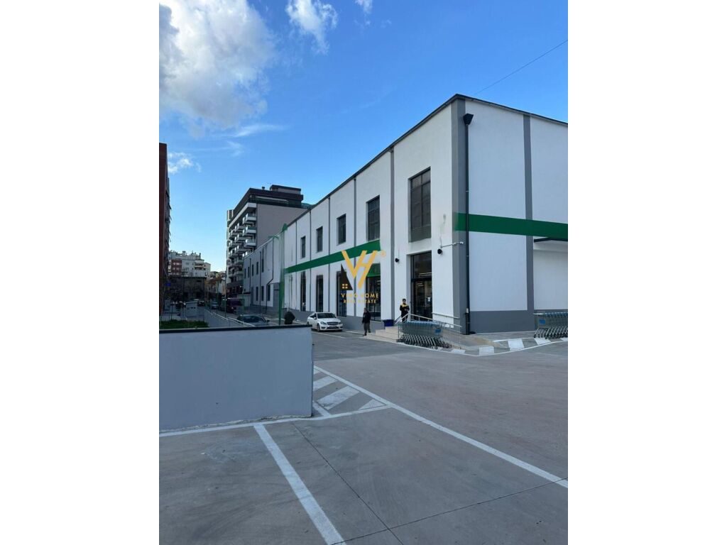 JEPET MAGAZINE 1.000 M2 ME QERA TE ALI DEMI 7.000 EURO 1
