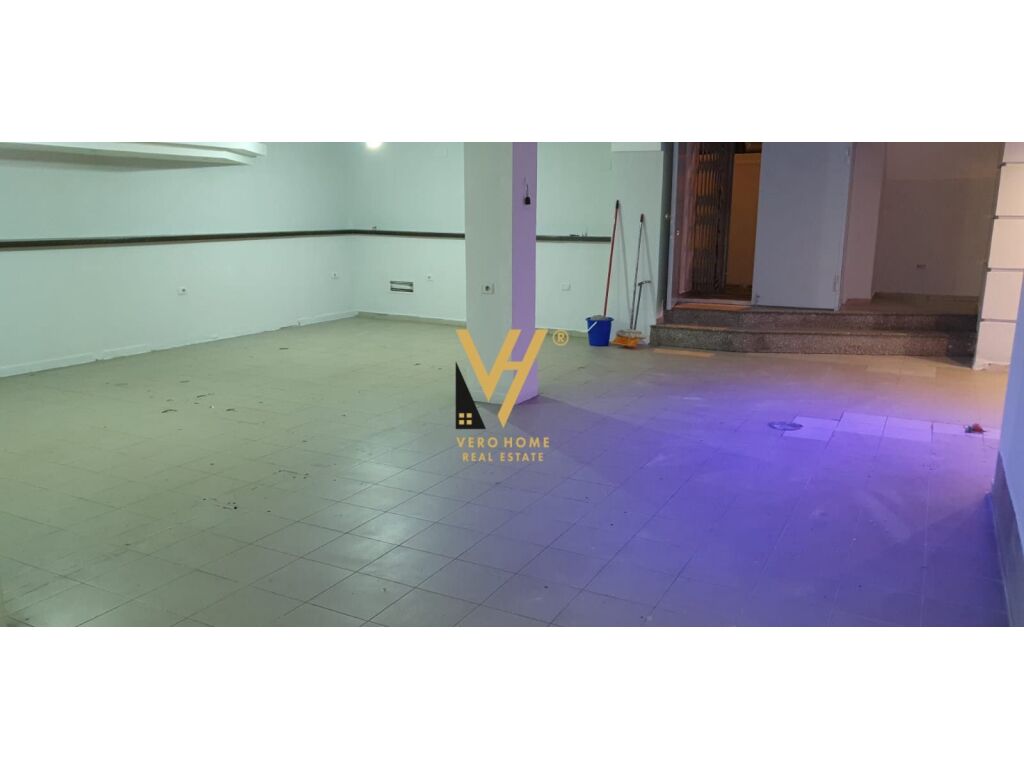 Shitet Ambient Komercial te Vasil Shanto 171 m2