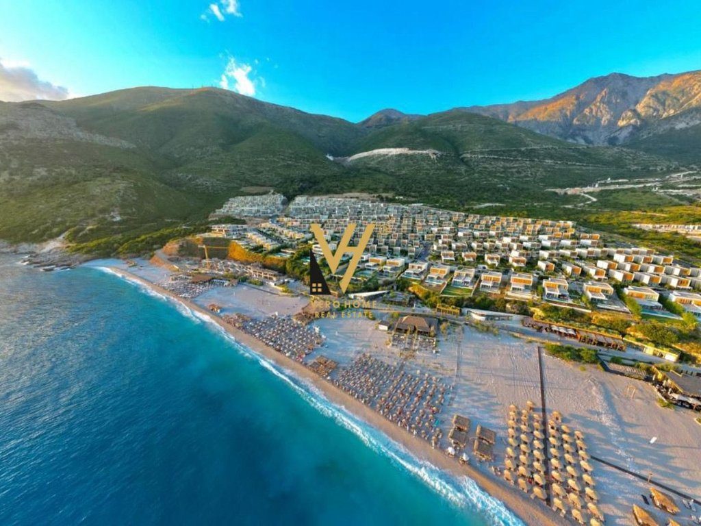 SHITET VILE DY KATESHE NE GREEN COAST 1.300.000 EURO