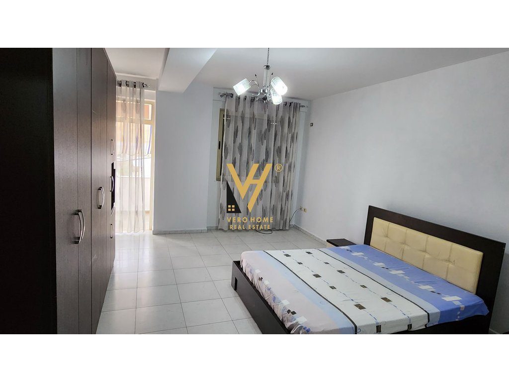 JEPET APARTAMENT 2+1+2 ME QERA NE YZBERISHT 42.000 LEKE 3