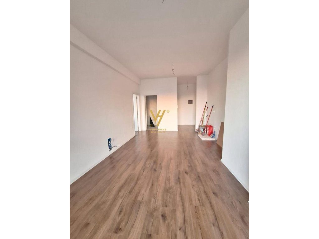 SHITET APARTAMENT 1+1+BLK TE RRUGA E KOSOVAREVE 258.000 EURO