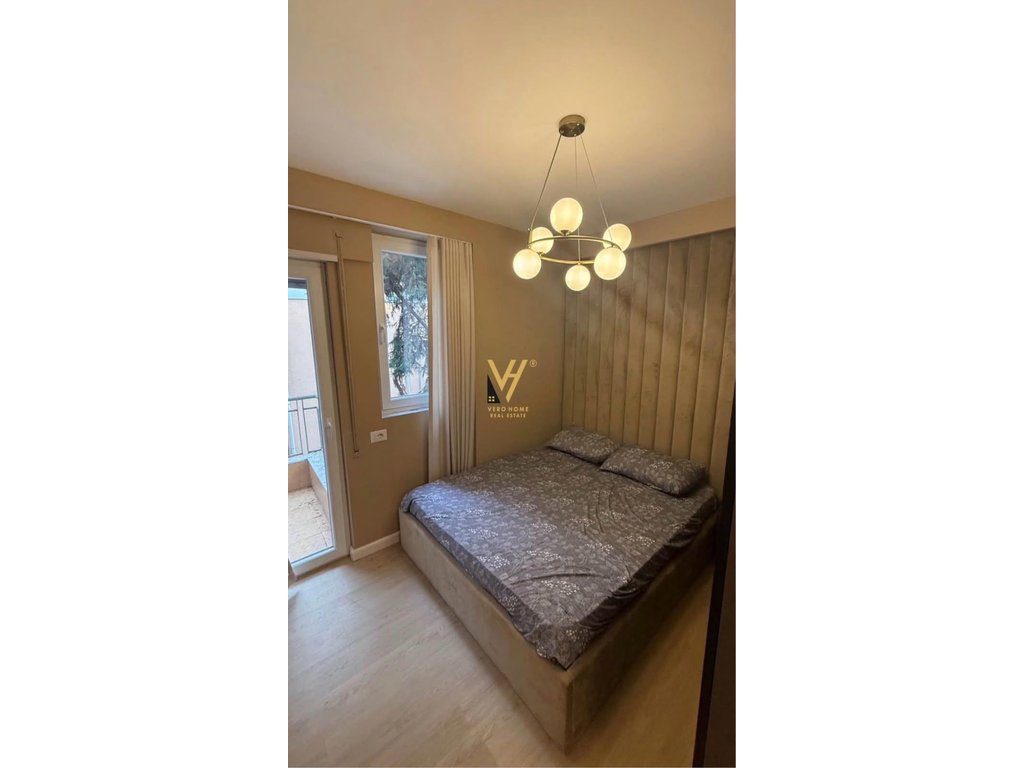 JEPET APARTAMENT 1+1+BLK ME QERA TEK MATERNITETI I RI 60.000 LEKE 3