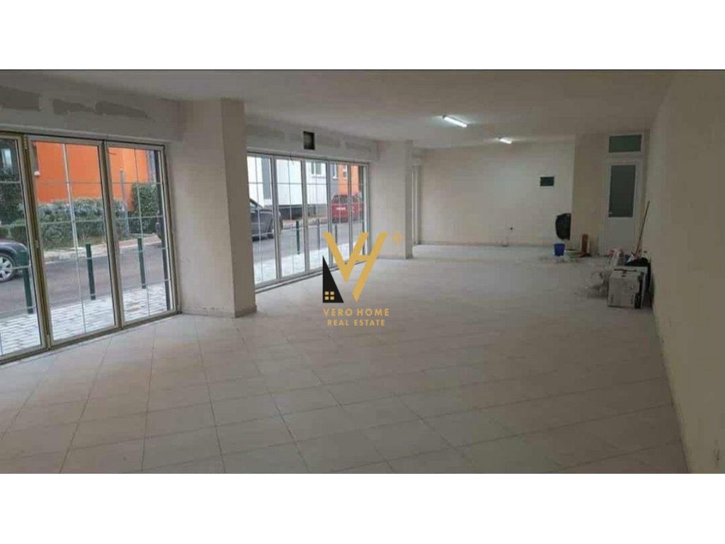JEPET AMBIENT BIZNESI 100 M2 TE LIQENI I THATE 70.000 LEKE 3