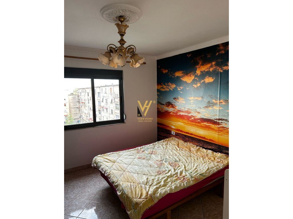 JEPET APARTAMENT 2+1 ME QERA NE LAPRAKE 42.000 LEKE 3