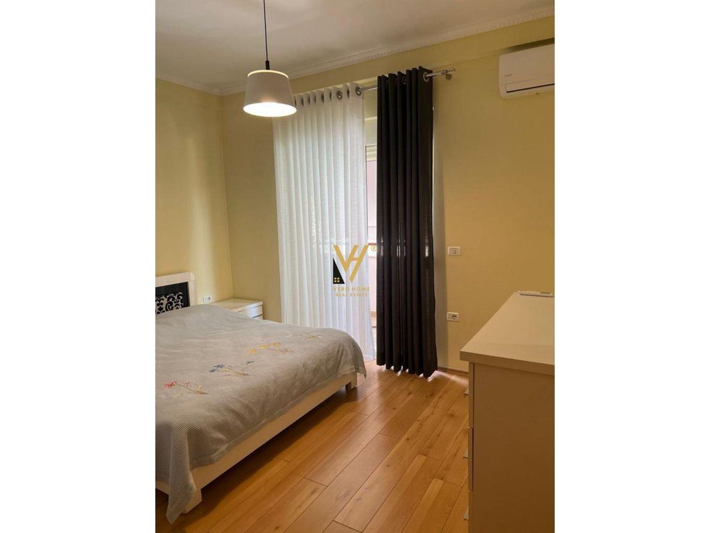 JEPET APARTAMENT 2+1+2+3BLK ME QERA TE LIQENI I THATE 850 EURO 4