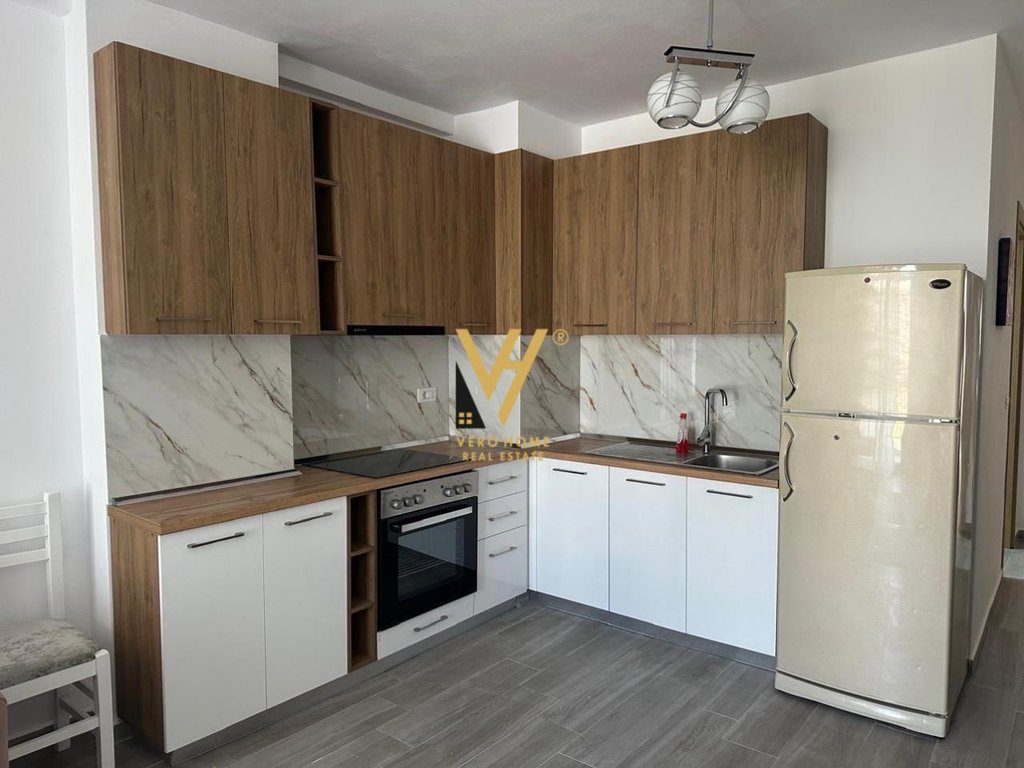 JEPET APARTAMENT 1+1+BLK ME QERA TEK 5 MAJI 45.000 LEKE 2