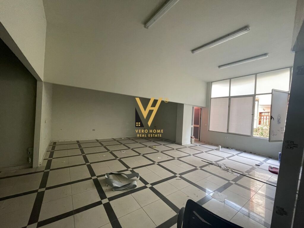 Jepet Ambient Biznesi me qera ne Selite 93 m2 2