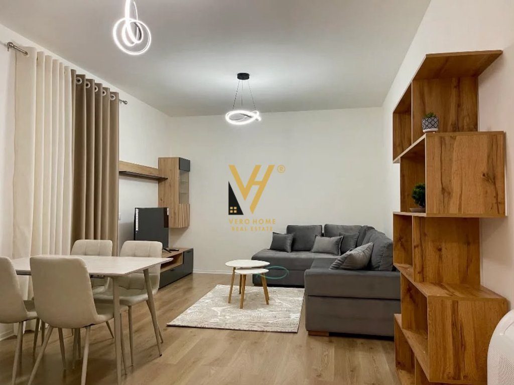 JEPET APARTAMENT 1+1+BLK ME QERA NE PASKUQAN 450 EURO