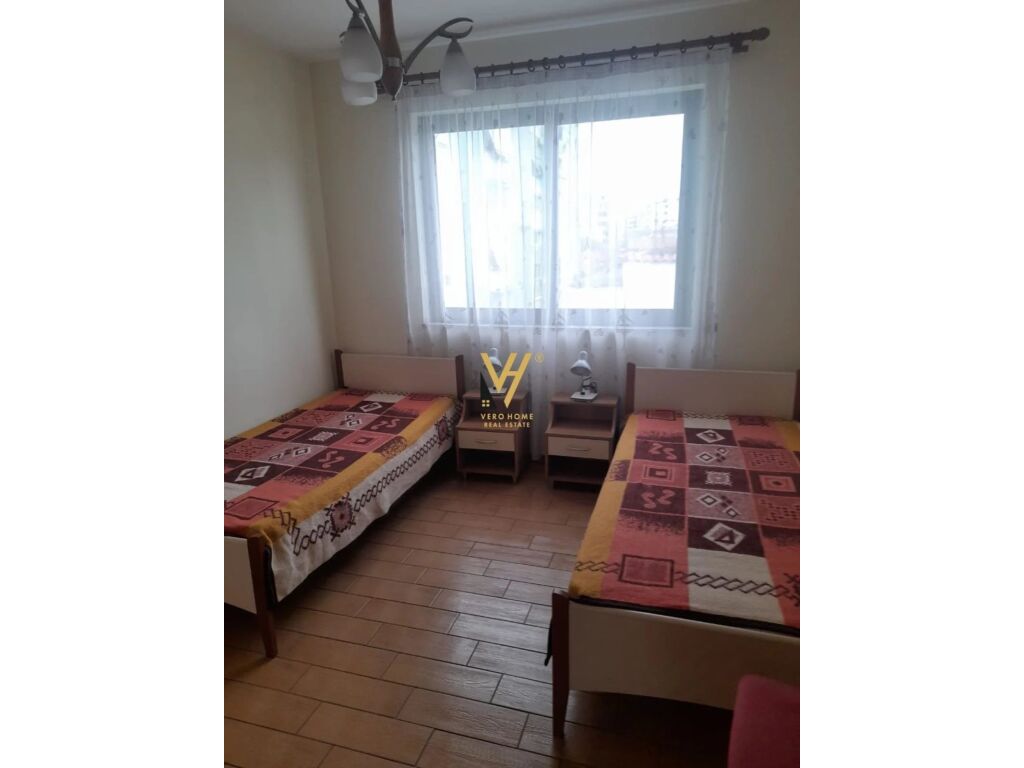 Jepet Apartament 3+1+ballkon me qera ne Vasil Shanto 110 m2 3