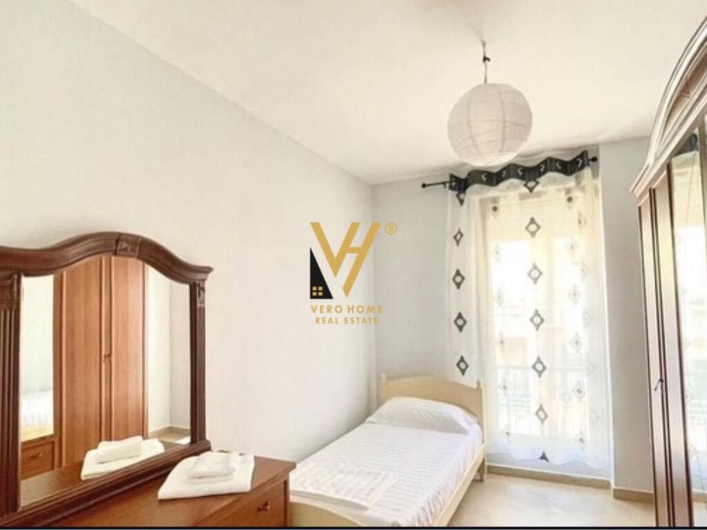 Jepet Apartament 2+1+ballkon me qera te Rruga Peti , Zoologjiku 110 m2 2