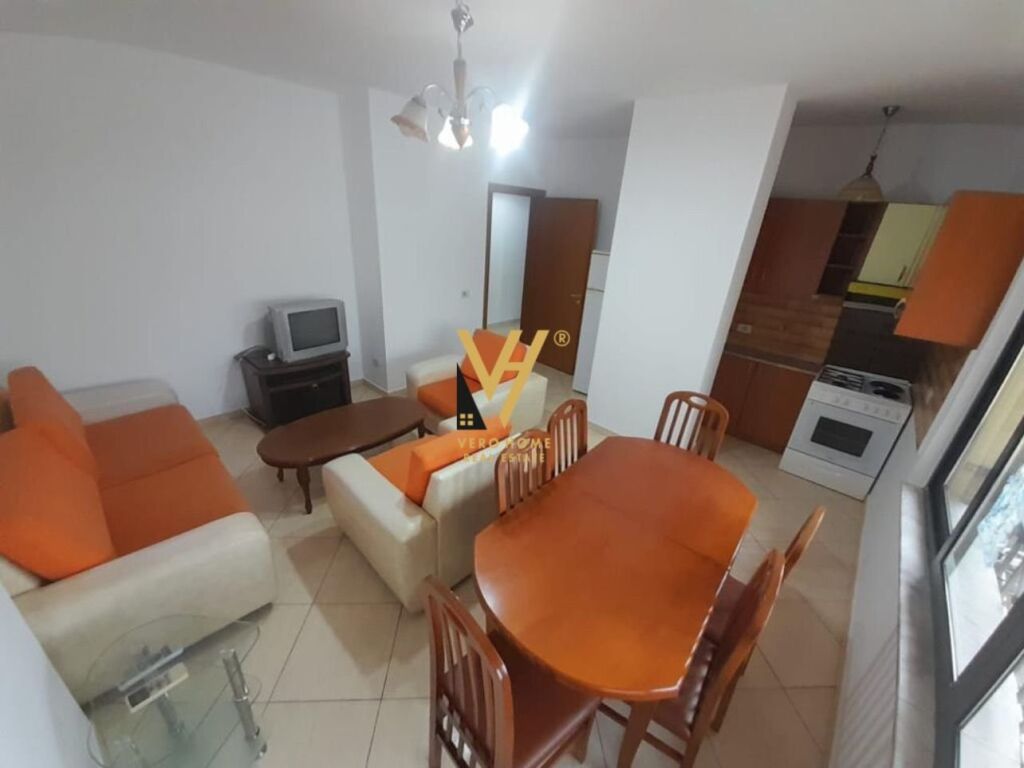 Shitet apartament 1+1 te Myslym Shyri 68 m2