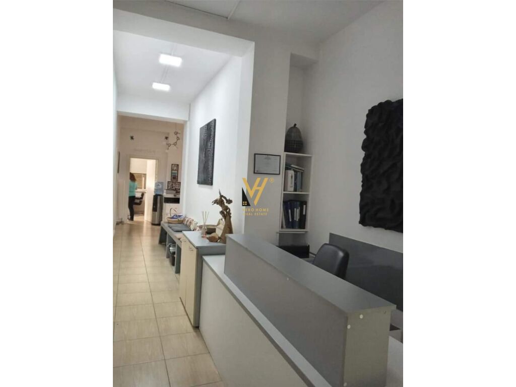 Jepet Zyre me qera ne Bllok 140 m2