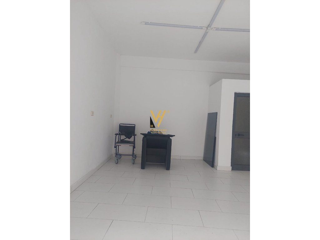 JEPET DYQAN 20 M2 ME QERA NE SELITE 25.000 LEKE