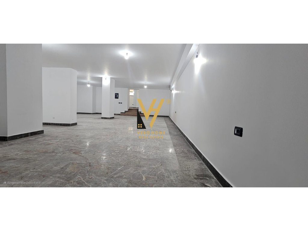 JEPET AMBIENT BIZNESI 200 M2 ME QERA TE RR.SAMI FRASHERI 300.000 LEKE 2