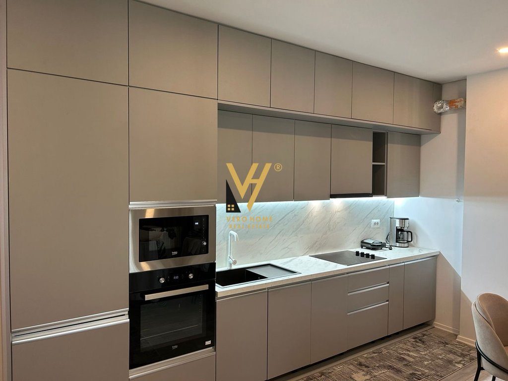 SHITET APARTAMENT 2+1 TE GJIRI I LALZIT, SAN PIETRO 280.000 EURO 2