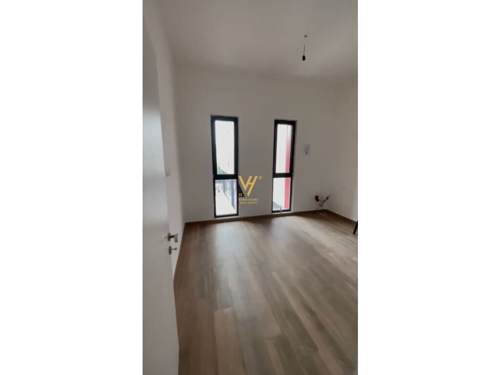 Jepet Zyre me qera te Kompleksi Arlis, Rruga e Dibres 122 m2