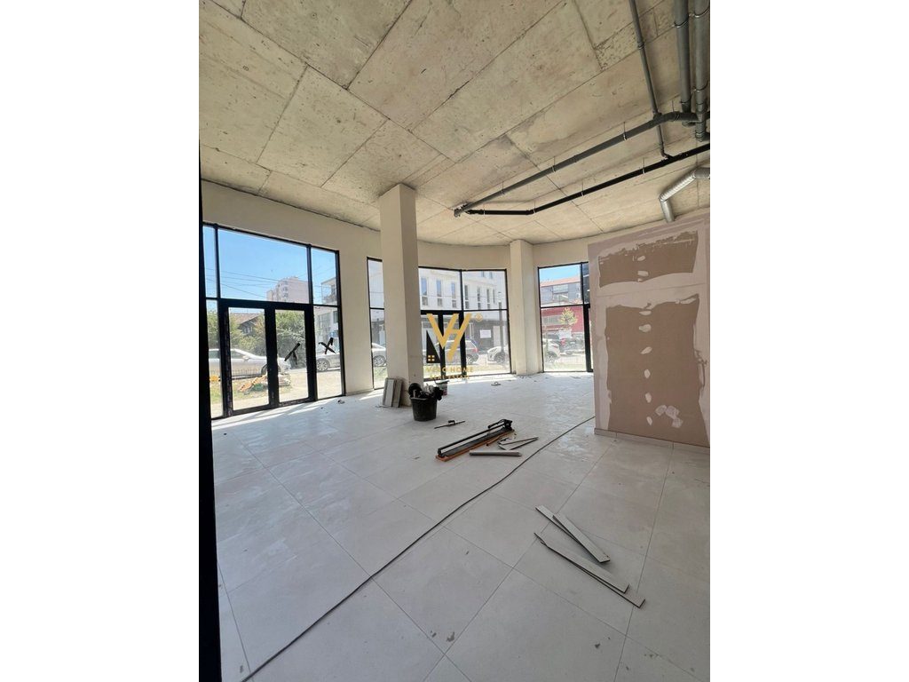 SHITET DYQAN 175 M2 TE KOMUNA E PARISIT 875.000 EURO 2