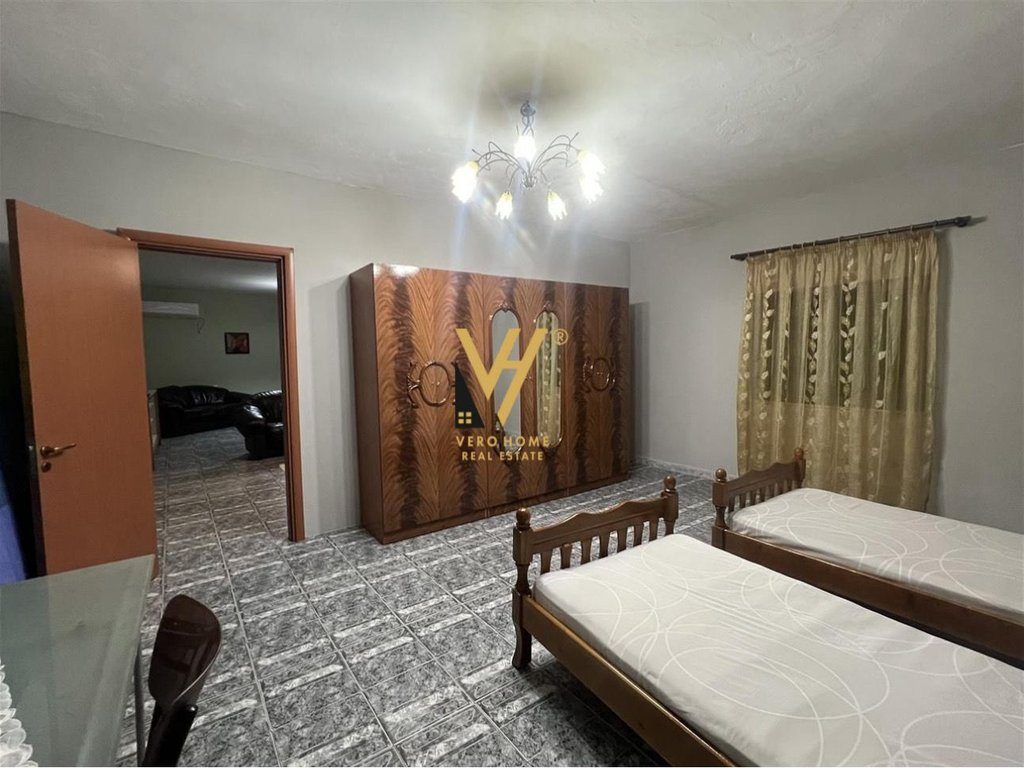 JEPET APARTAMENT 2+1+BLK ME QERA TE RRUGA BARRIKADAVE 500 EURO 4