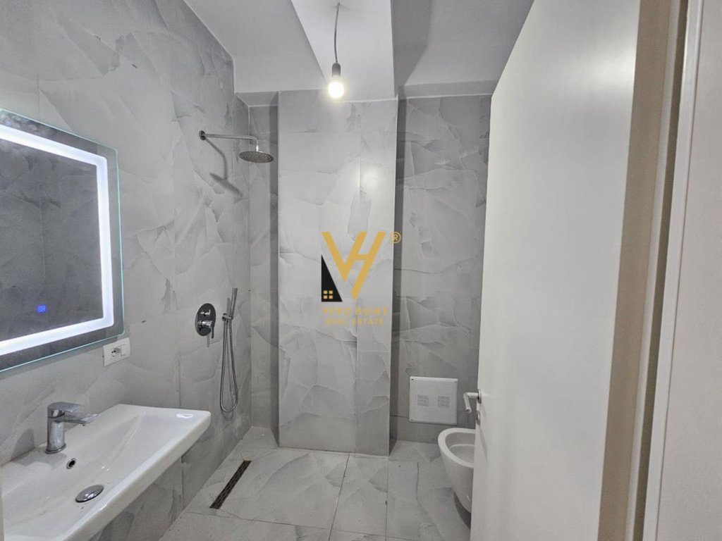 JEPET APARTAMENT 2+1+2 ME QERA TE ALI DEMI 500 EURO 3