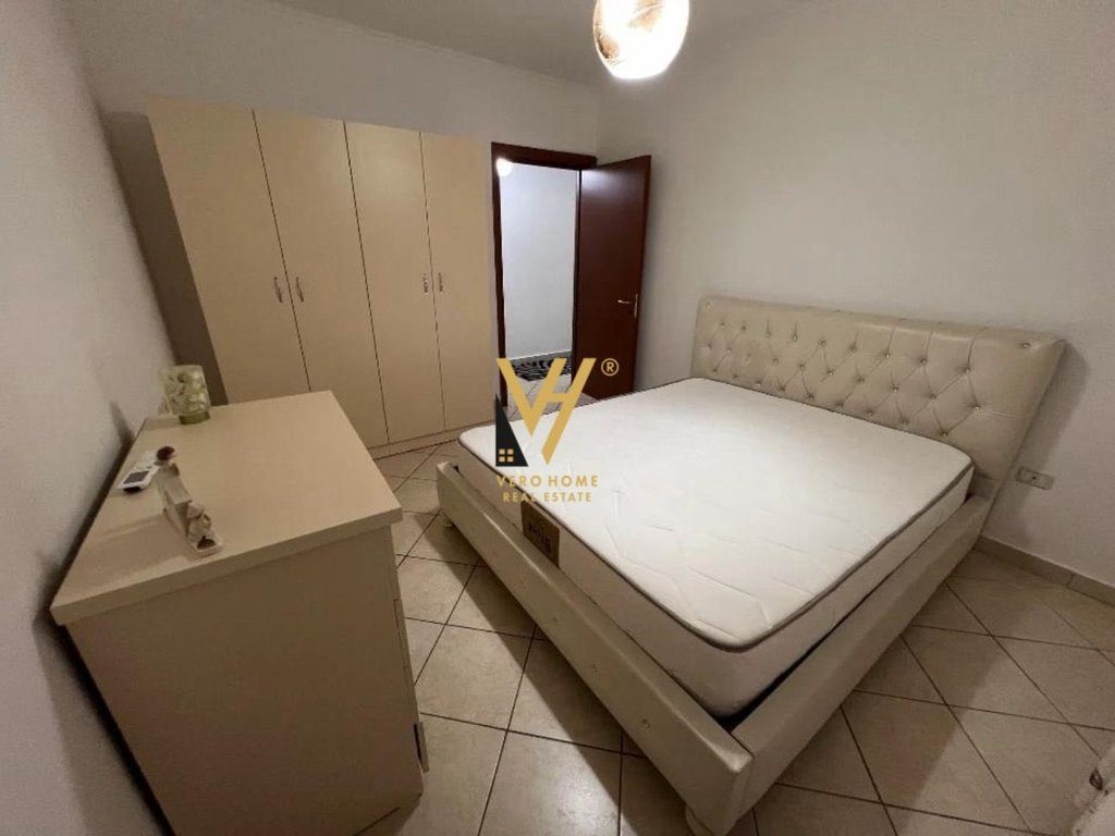 JEPET APARTAMENT 2+1+BLK ME QIRA TE KOMUNA E PARISIT 65.000 LEKE 3
