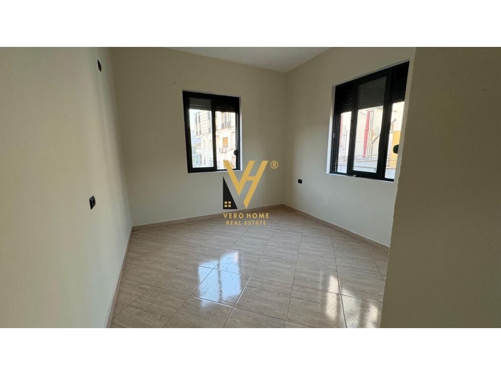 Jepet Zyre me qera te Kopshti Zoologjik 120 m2 3