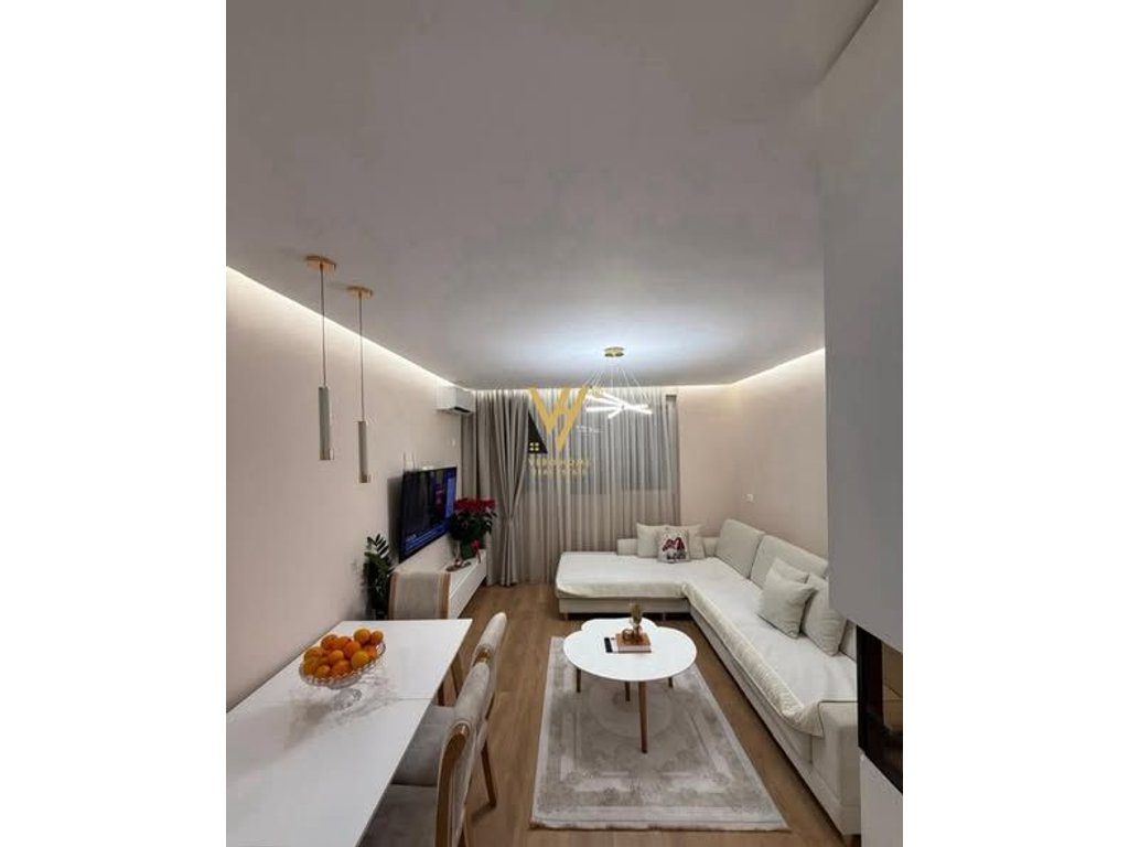SHITET APARTAMENT 1+1 NE SHKOZE 11.000.000 LEKE