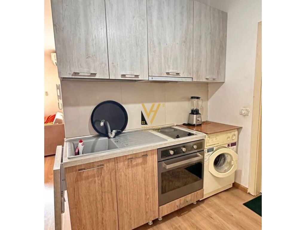 Shitet apartament 1+1 te Amerikan 2 , 44 m2 3