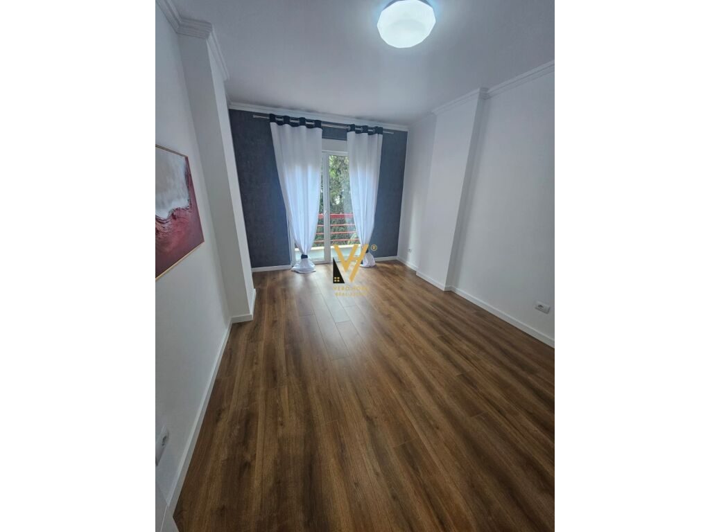 Shitet Apartament 2+1+2+ballkon te Kompleksi Kolombo 2 , 110 m2 3