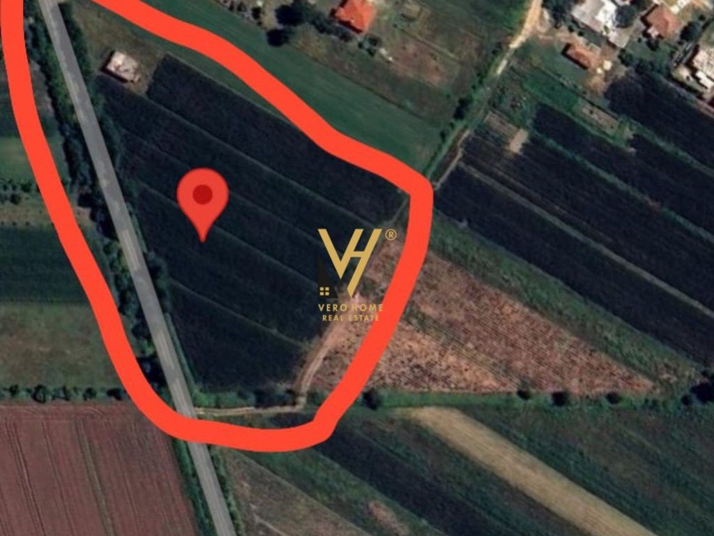 SHITET TOKE 8.600 M2 NE THUMANE 360.000 EURO
