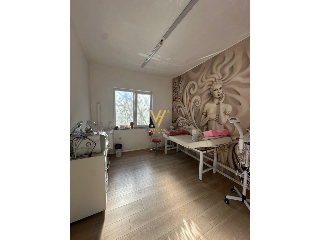 JEPET AMBIENT 65 M2 ME QERA TE RRUGA E KAVAJES 600 EURO 2