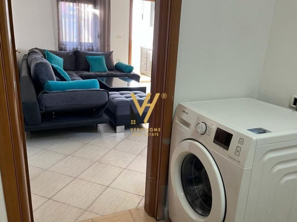Shitet Apartament 1+1+ballkon te Brryli 50 m2 3