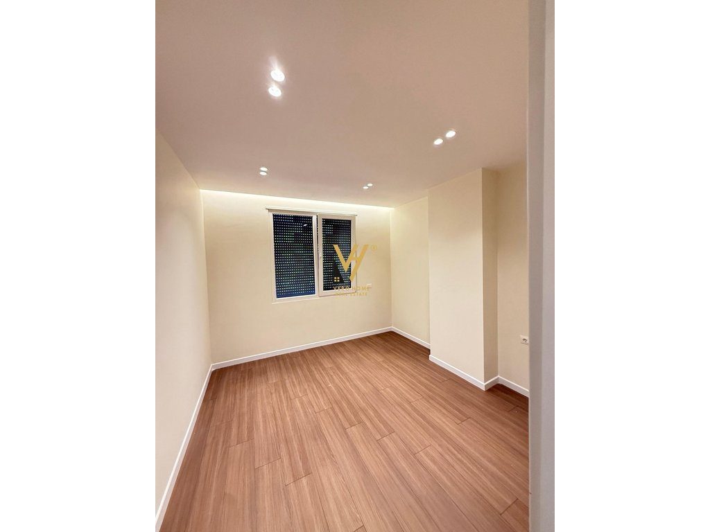 SHITET APARTAMENT 2+1+BLK TEK MARTENITETI I RI 235.000 EURO 2