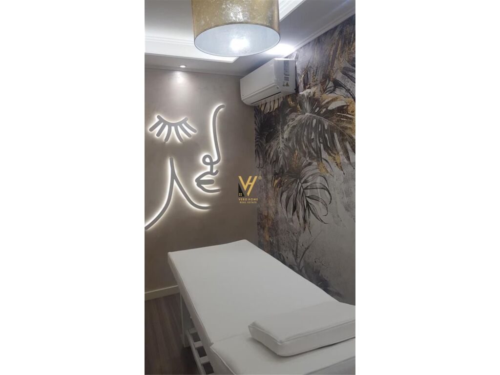Jepet dyqan me qera te Brryli 50 m2 2
