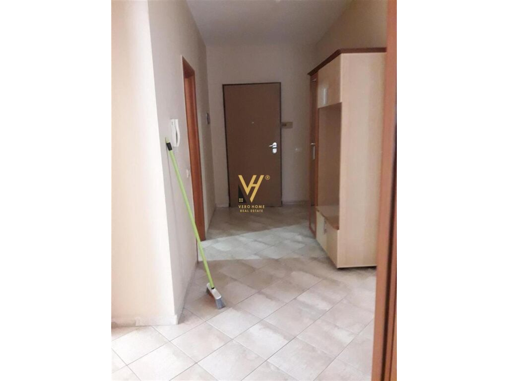 Jepet Vile Tre kateshe 1.150 m2 me qera ne Fresk 3