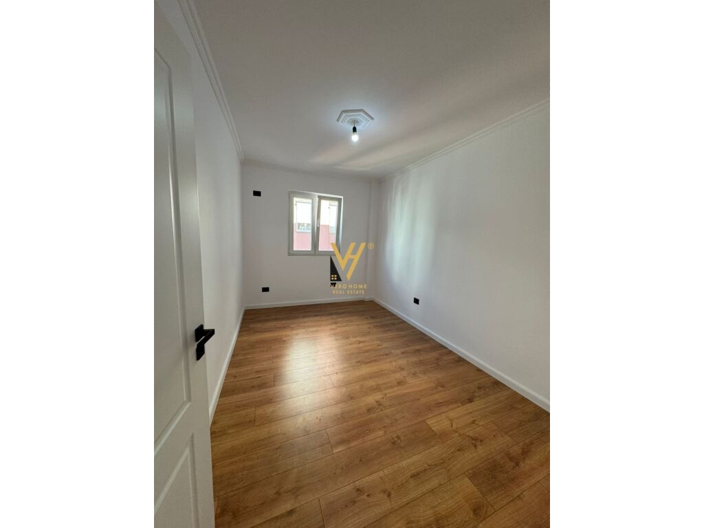 Shitet Apartament 2+1+ballkon te Rruga e Kavajes 100 m2 3