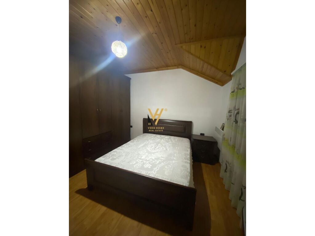 Jepet apartament 1+1+verande me qera tek Fresku 130 m2 3