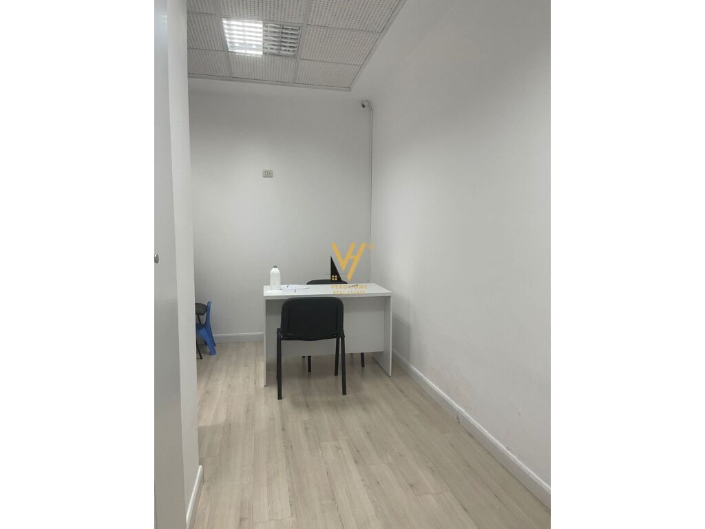 Shitet ambient biznesi te Selvia 32 m2 3
