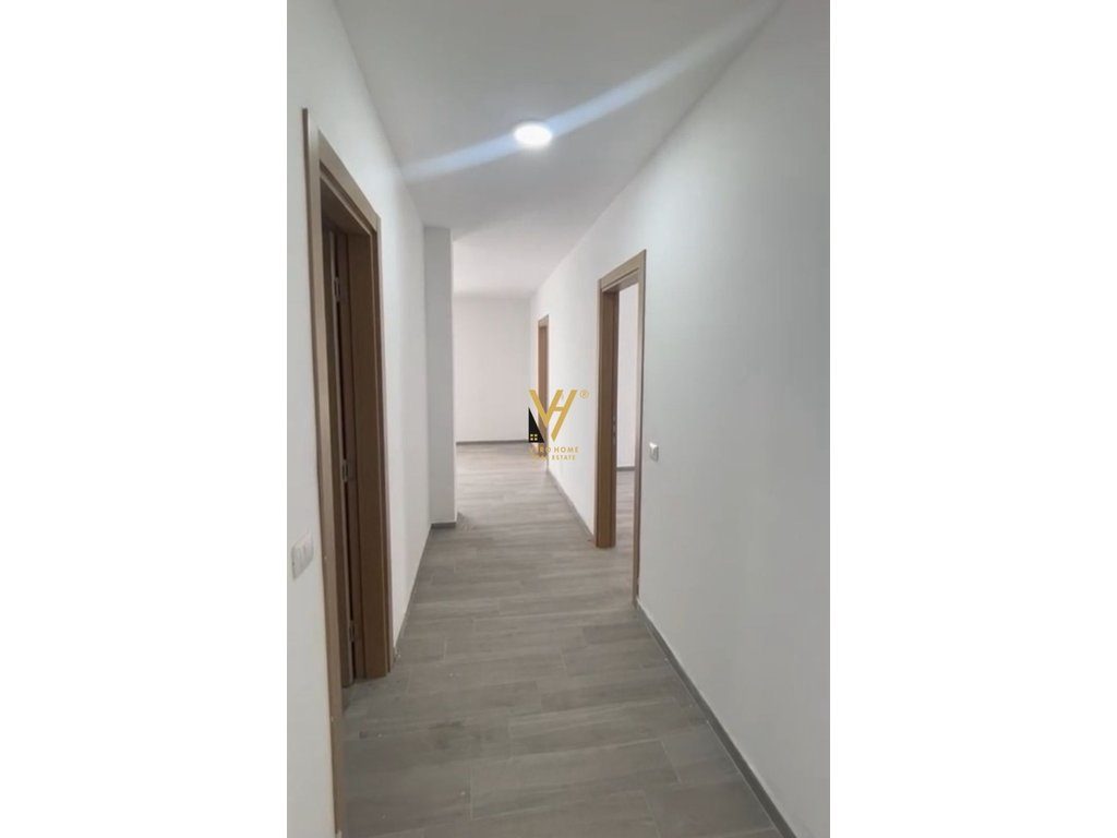 JEPET APARTAMENT 3+1+BLK ME QERA TE 5 MAJI 450 EURO 4