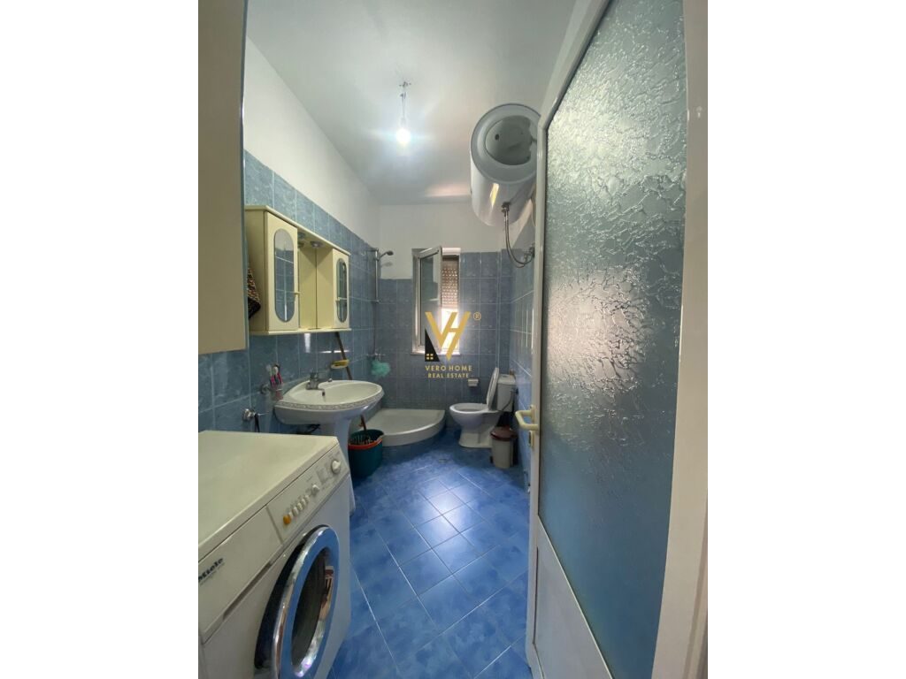 Shitet Apartament 2+1+ballkon te Rruga 5 Maji 82 m2 4