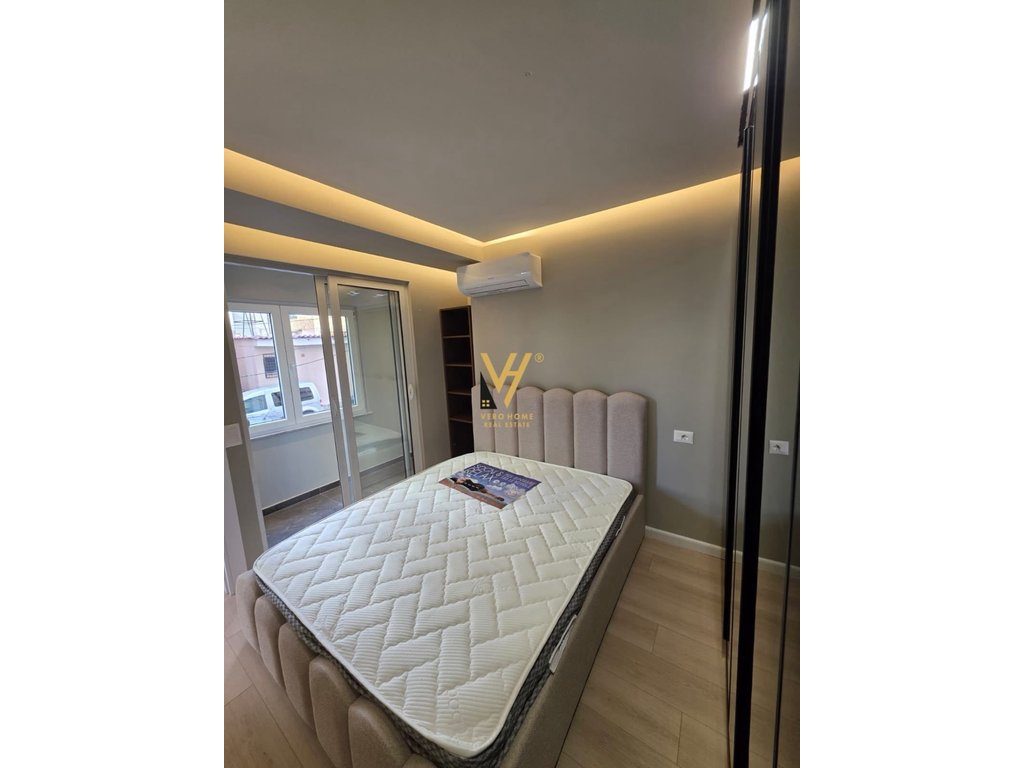 JEPET APARTAMENT 1+1+BLK ME QERA NE BLLOK 75.000 LEKE 4