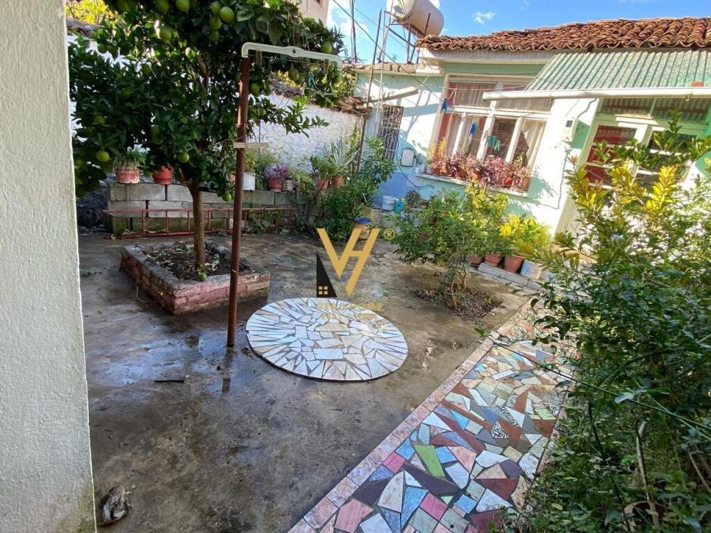 Shitet Shtepi Private ne Elbasan 232 m2
